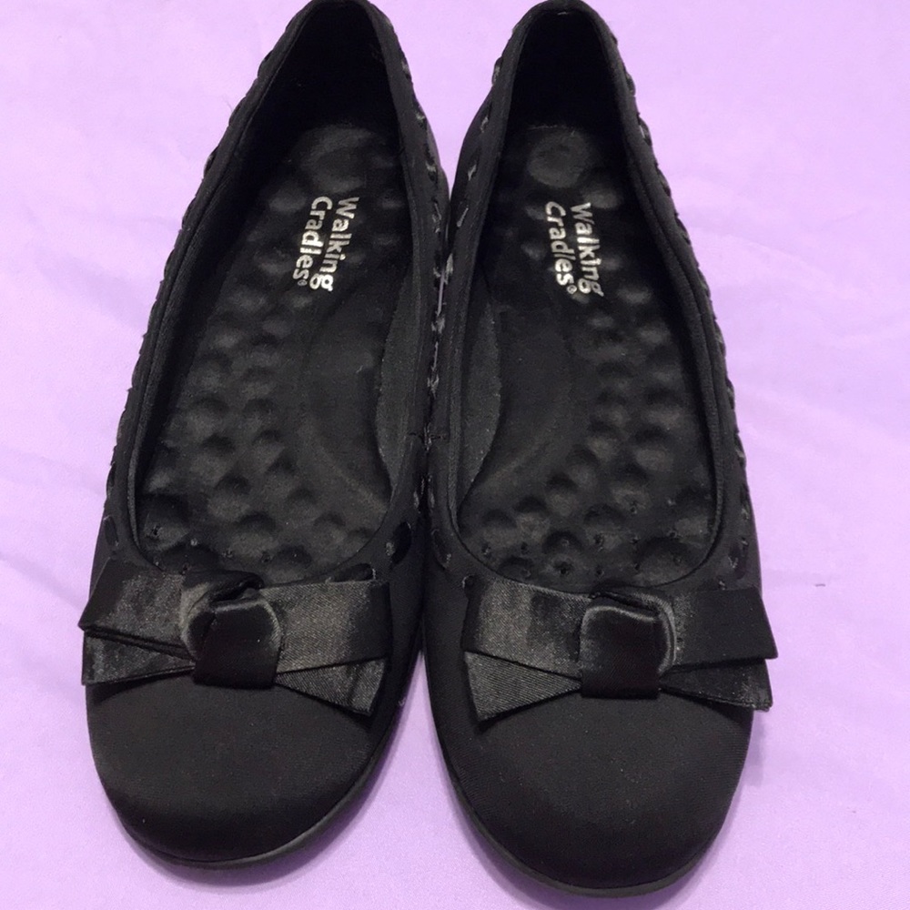 Walking Shoes. Excellent condition!